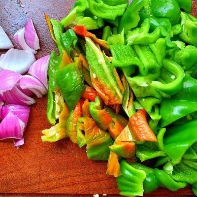 洋葱|爱死这道家常下饭菜~辣椒炒肉~好吃到跺脚