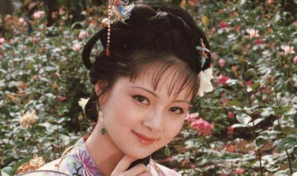 薛宝才#薛宝钗得的是什么病她自己没好意思说,脂砚斋10个字揭开她丑相