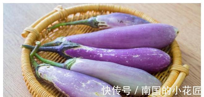 卤汁|茄子和面条一起做,原来这么好吃,比炸酱面还过瘾,每次都光盘!