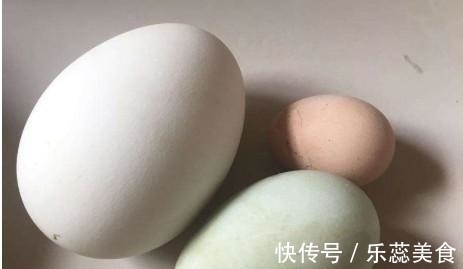 生石灰|买鸡蛋挑大的好还是小的好？养鸡场员工：这4种鸡蛋买了也不能吃