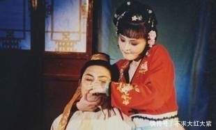 红楼梦十大美女排行,黛玉第一、宝钗第五、晴雯第八