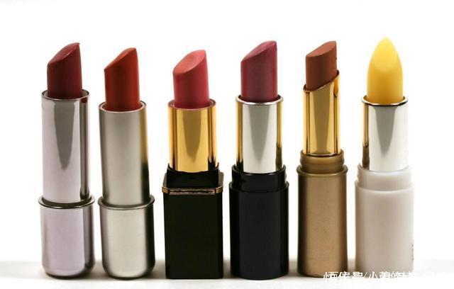 每天都涂“口红”的女人,几年后会有什么变化化妆师道出了实情