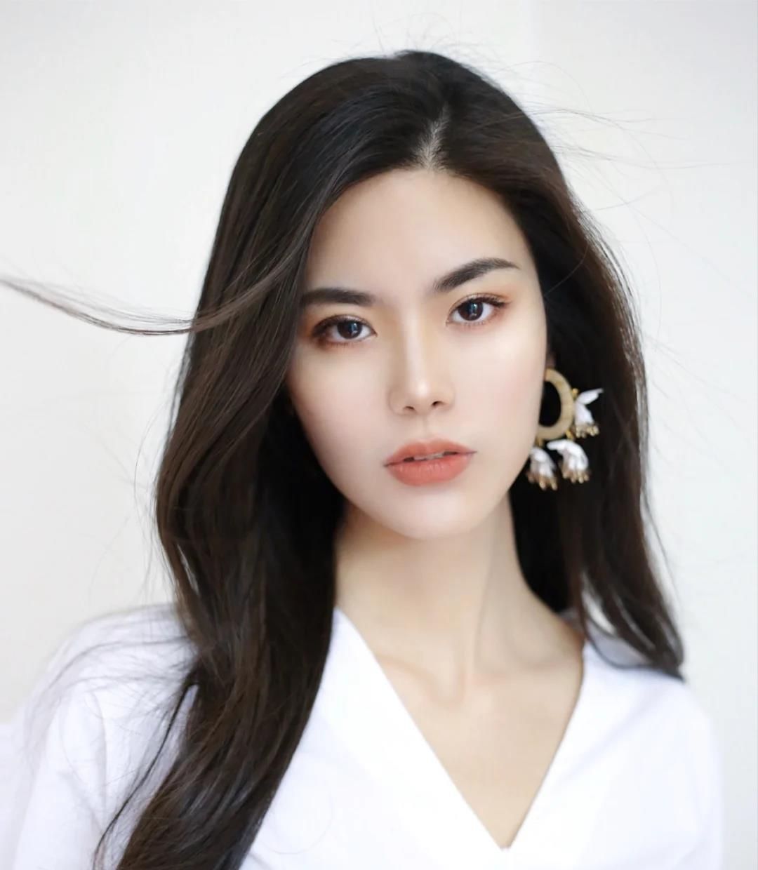 选错|你适合“中分”还是“偏分”看这几点就知道,选错拉低颜值