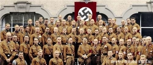 世界级|二战德军军服最帅气?其设计公司如今仍是世界级奢侈品牌,名字很耳熟