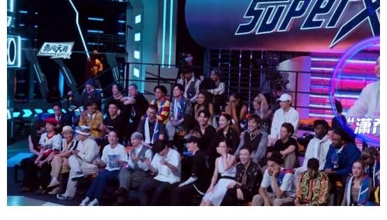 舞者|综艺《这就是街舞》队长负责引流，主角是舞者，内容是作品