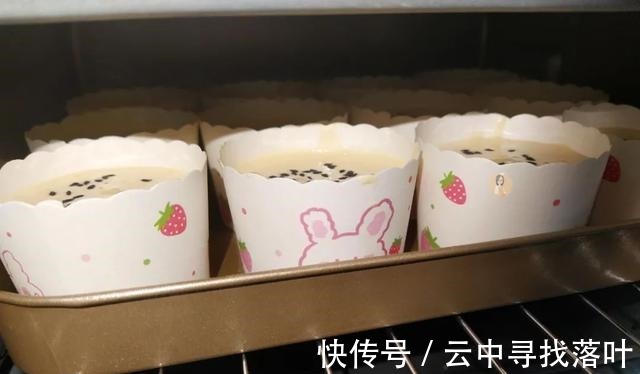 糯米鸡蛋|秋冬时节这样吃糯米,把它做成小蛋糕,细腻柔软,好吃易消化!