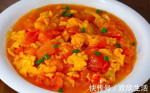 看酒店大厨是如何做西红柿炒鸡蛋的，这厨艺真不赖，涨见识了