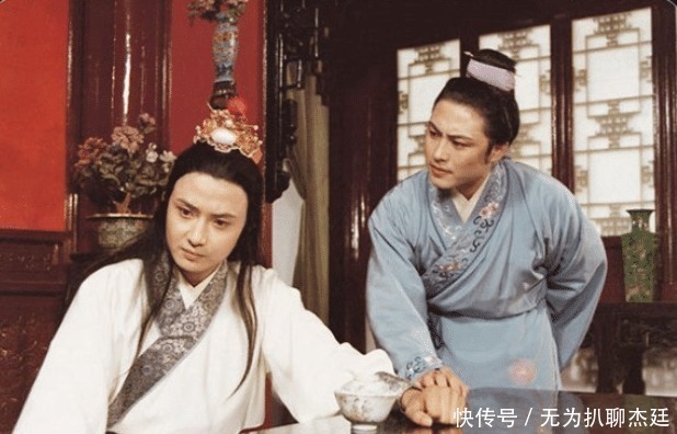 贾宝玉#北静王随手送了宝玉一件蓑衣,宝玉却不知这是贾府灭亡的祸源