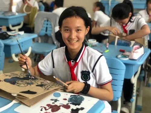 万万没想到!母亲节的朋友圈,被一只包刷屏了