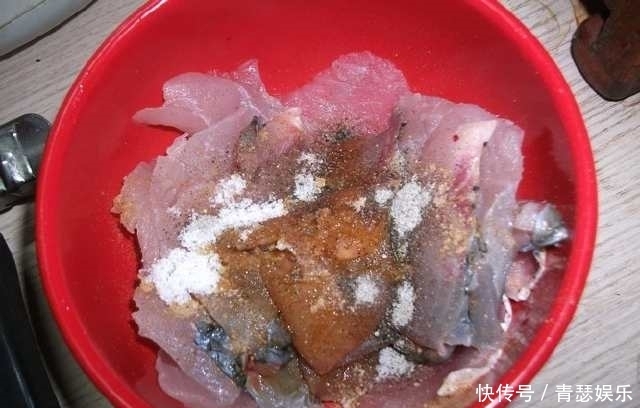 水煮鱼|第一次做水煮鱼,没想到竟然很成功,都来试试吧