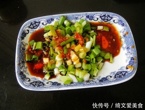 老小|豆腐别再煮着吃,试试这种新做法,豆腐也能金黄酥脆,老小抢着吃