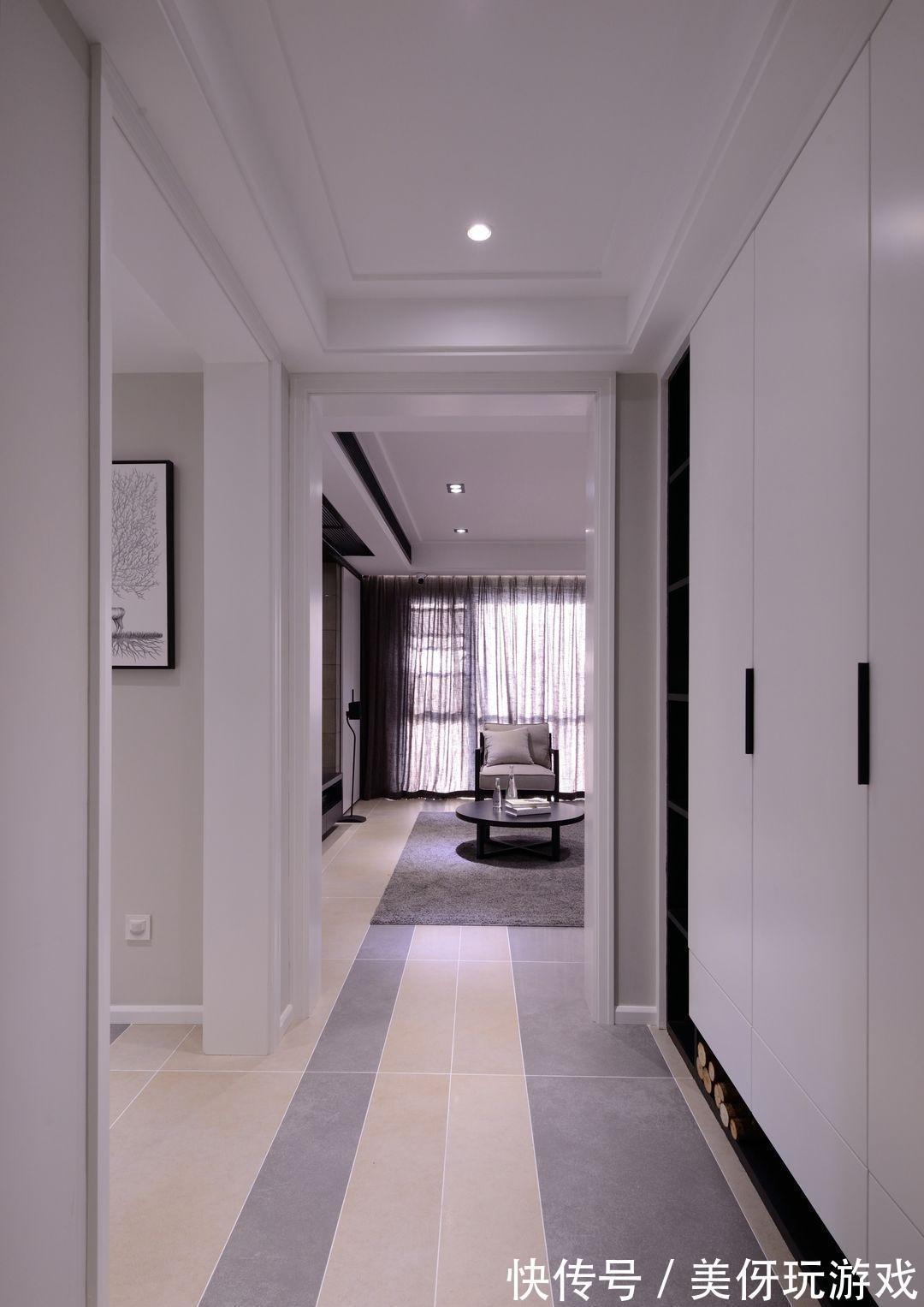 李文伟|将时光碎片收集起来,在光影间,拼凑出让人踏实的安居之所