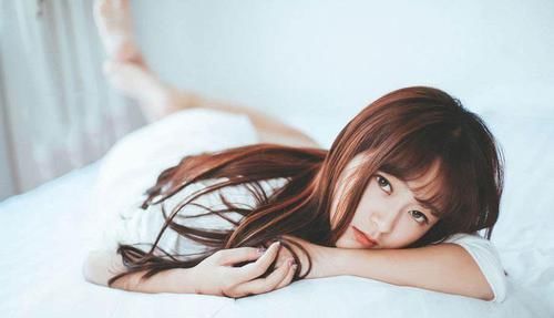 起床后若脸上有3个表现，可能肌肤寄生了螨虫，要赶紧除螨了