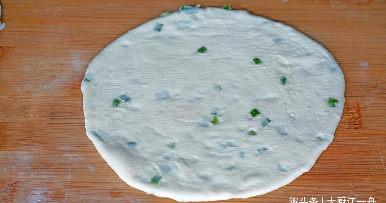 凉了也不硬的葱花饼,究竟怎样做才好吃?面点师教你正确做法