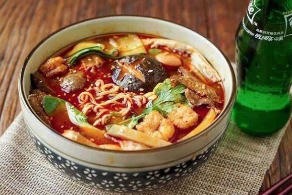 只点|每次吃麻辣烫总想只点泡面会怎么样13份方便面,老板当场愣住