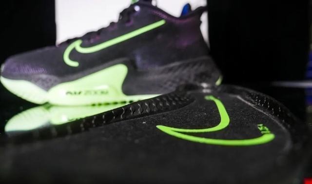 zoom 极致的炫技！来自奥运年的惊喜 Nike这款鞋才叫真正的旗舰