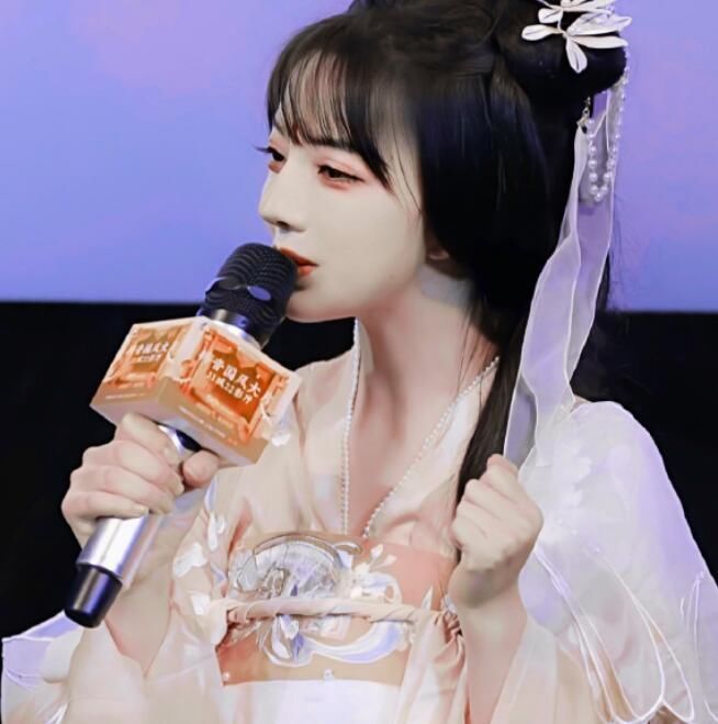 传统文化|王奕萌穿汉服可爱迷人,却因头上装饰被群嘲,不尊重传统文化