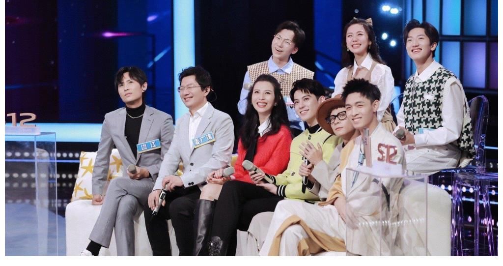 《你好星期六》首播收视第1!游戏环节被去除,何老师一人撑全场