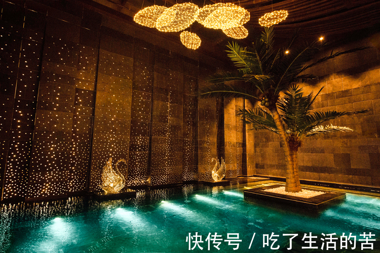 温泉|边泡温泉边敷面膜靠谱吗?