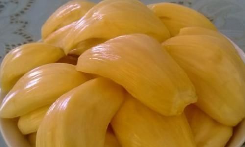  排毒|女性到了中年，推荐吃3种食物，排毒杀菌，降压减脂，增强体质