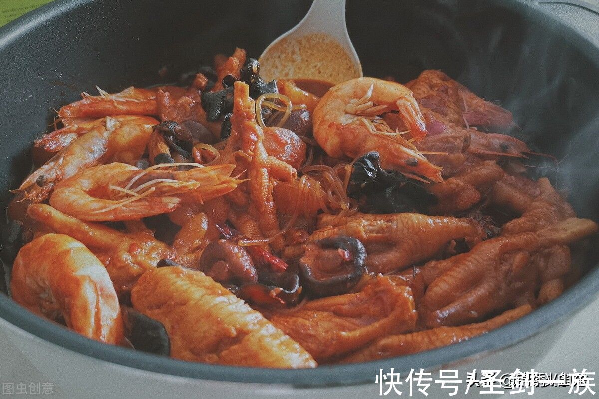 周末老家来了亲戚，婆婆下厨做了这些家常菜招待，大家都说太好吃