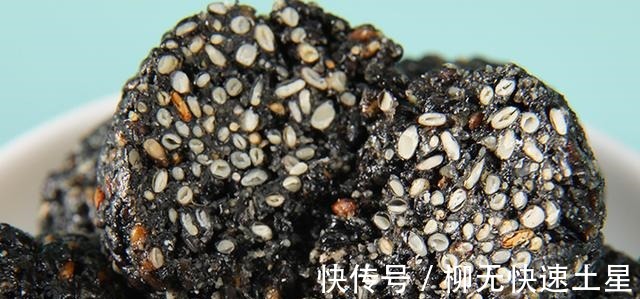 解馋|提醒中老年人花生瓜子要少吃,过年要吃这3种零食,解馋还健康!