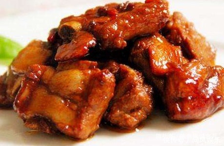 大人小孩都喜欢的荤菜,肉质酥烂,骨香浓郁,老少皆宜非常下饭