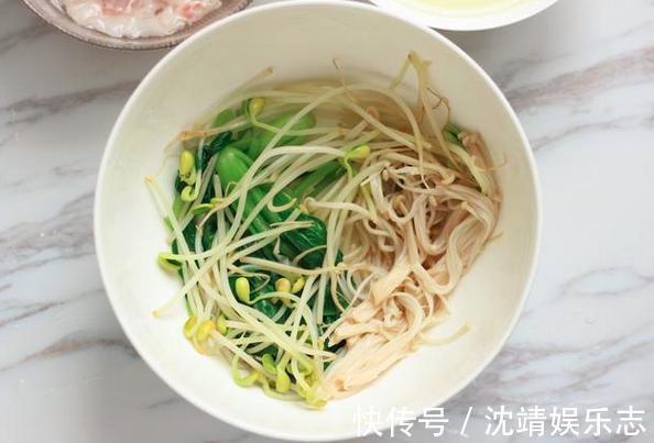 家庭版水煮鱼,掌握几个小要点,鱼鲜肉嫩口感不会差