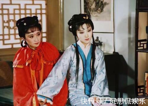 王熙凤&林黛玉初入贾府时,对赵姨娘爱答不理,为何后来却对其敬爱有加