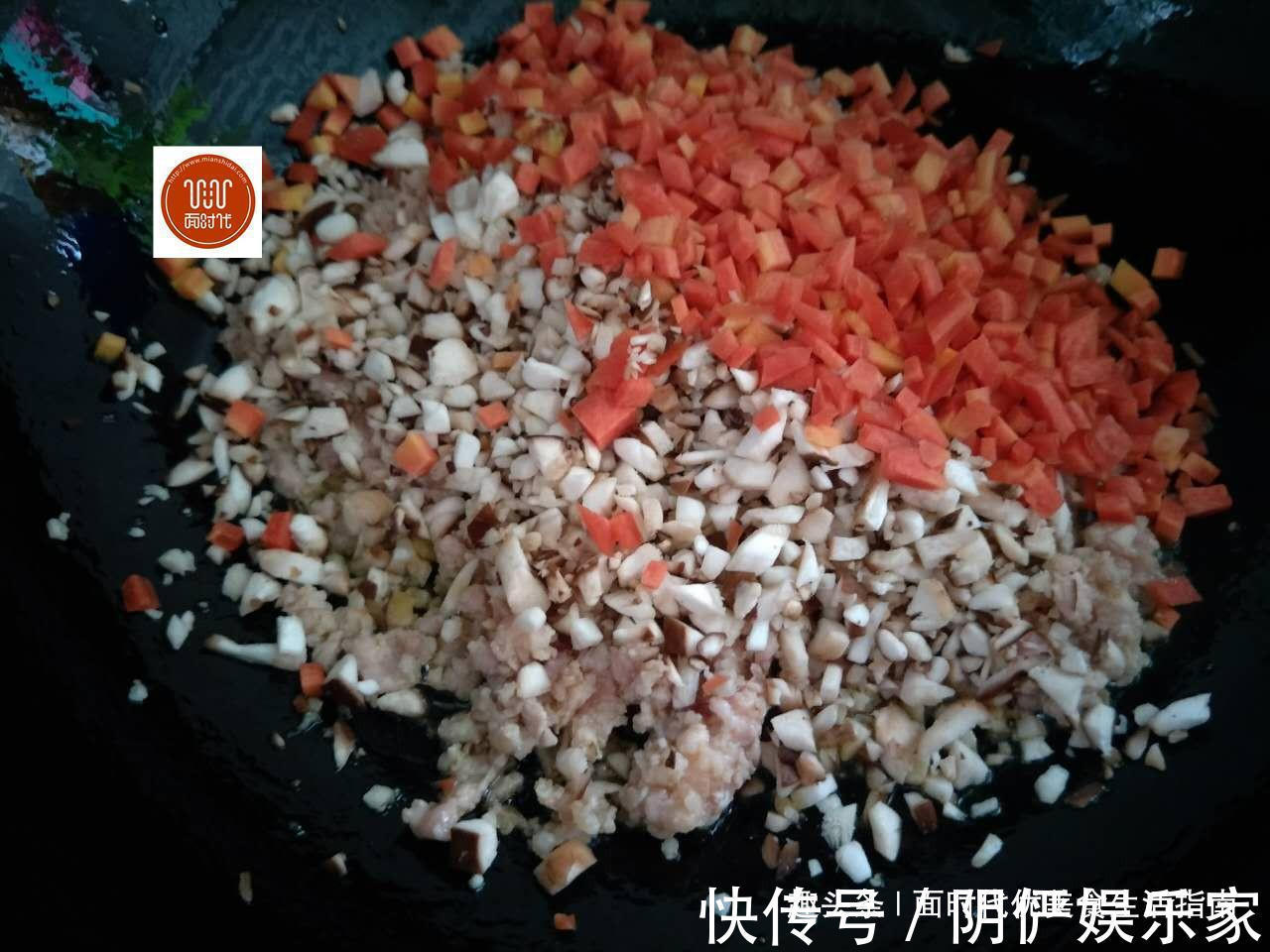 不用擀面，10分钟出锅，比饺子更好吃，更简单，儿子天天都吃不腻