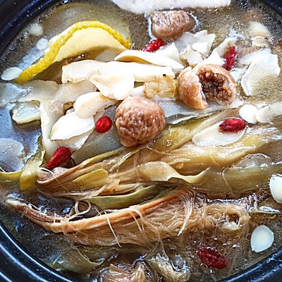 下火霸王花鸡翅煲