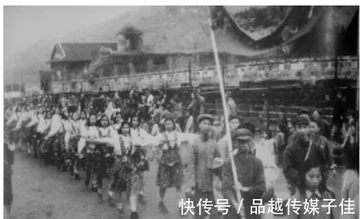 白塔|南门桥要收过路费？44张照片揭露100年来宜宾不为人知的故事