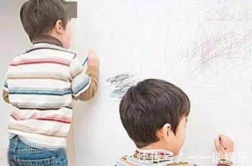 双氧水|擦地板费时费力还擦不干净，用这一招让你爱上擦地板，干净又简单