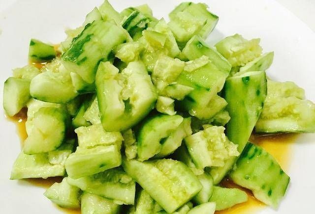 夏季菜单,凉拌黄瓜,简单美味,营养,不油腻