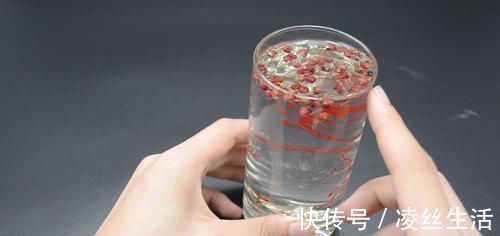 蛔虫|每天都用花椒泡水喝,作用真厉害,解决了很多男人女人的困扰