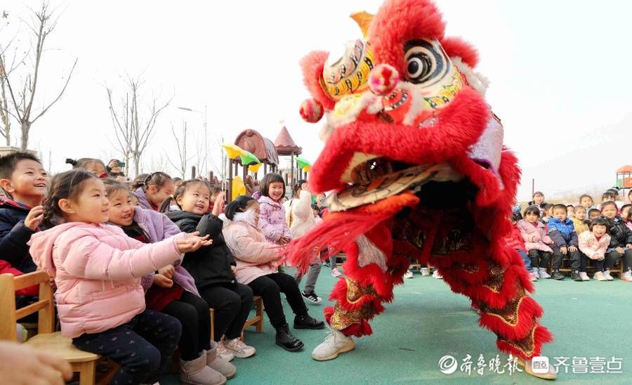 民俗文化@东营区文馨幼儿园开展舞龙舞狮活动