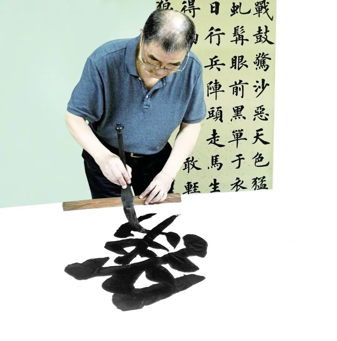 作业|楷书能够快写吗?卢中南:速度快了,书法训练的难度降低了