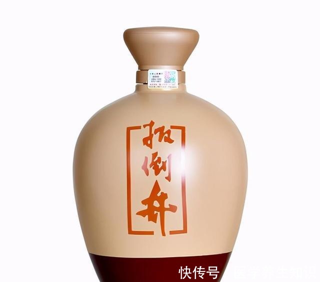 你不奇怪吗山东2种“尴尬酒”不温不火,当地领导都在喝