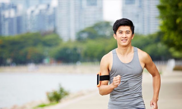 维生素|中年男子查出糖尿病,通过4个方法有效降低血糖,1年后医生让停药