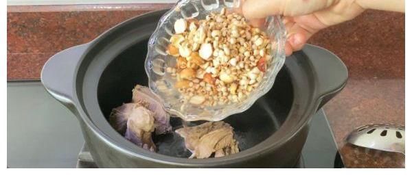 四神汤|立秋后要多喝的养生汤,4种食材一起煮,健脾养颜降秋燥!