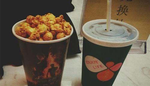 血管|30岁小伙,反复得脑血栓!直言:3个习惯一直做,血管好不了