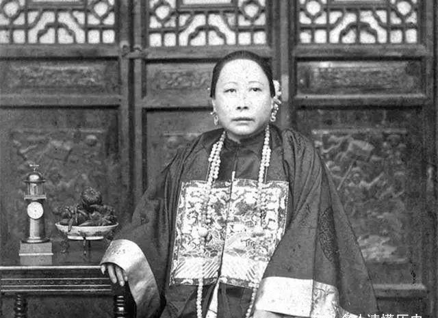 李氏|李鸿章生母:儿时被丢弃,老年受到皇恩,并非母凭子贵那么简单!