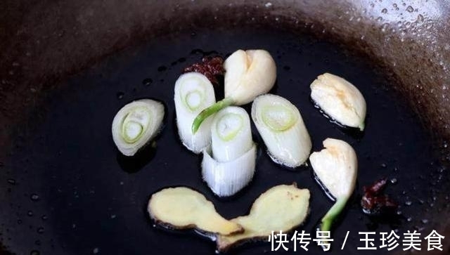 煎带鱼关键在哪里？2处把控好，不破皮又香脆