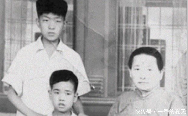 孙子怒骂奶奶“教子无方”,顺带教训了老爹,得知真相后令人心酸!