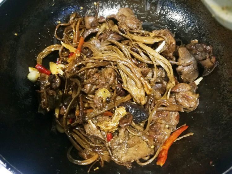 秋冬碰到这肉别手软，蛋白质是猪肉2倍，钙是牛肉3倍，营养滋补