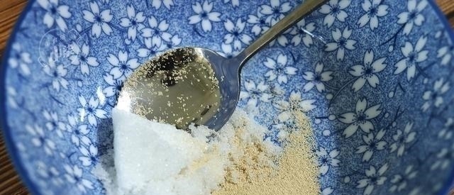 蒸包子时,别再直接上锅蒸了,记住3个诀窍,包子松软好吃不塌陷