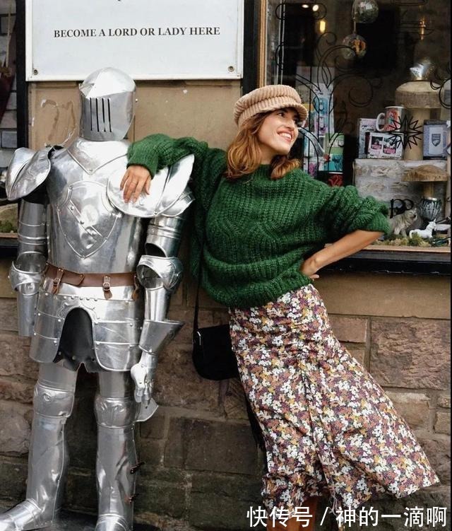 穿搭 毛衣+半裙,教你感受冬季穿搭那一抹温暖和摇曳并存的浪漫之美!