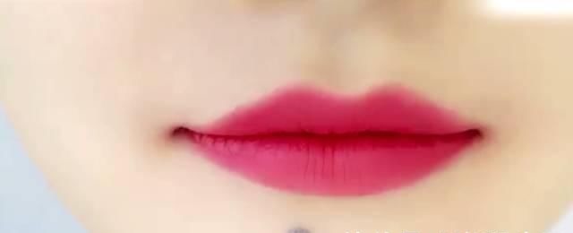 哑光唇 口红太贵?姑娘只用了1支口红 画出了8种唇色!