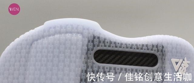 碳板 说什么ZK5平替,我愿称闪现3为后卫鞋新标杆!