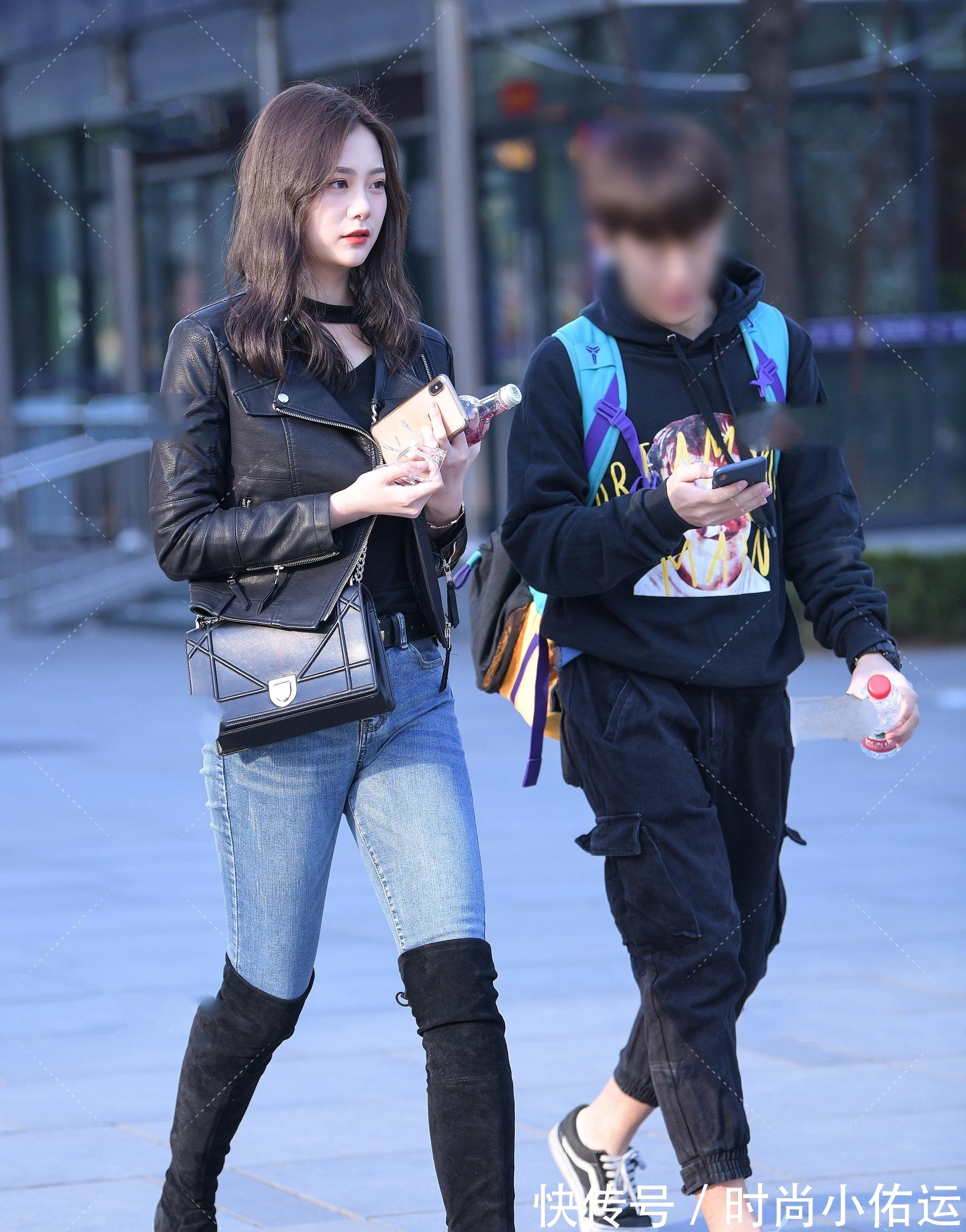 霸气|一身温柔的气息穿搭上黑色外套,显得很霸气